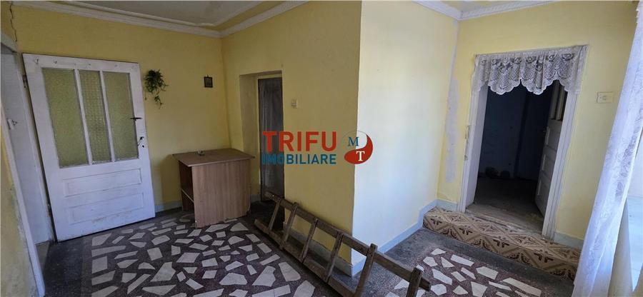 Casă individuală cu 5 camere cu Canalizare în Bărăbanț