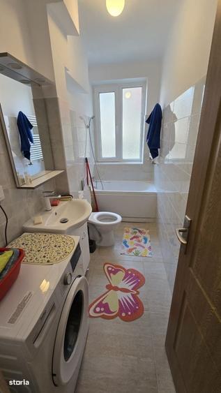 Apartament cu 2 camere, mobilat în Central
