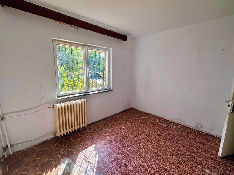 Apartament cu 2 camere semidecomandat în Popoveni