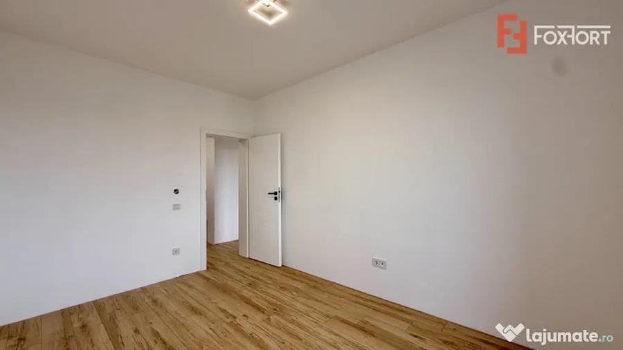 Casă cu 4 camere cu Teren 265 Mp în Moșnița Nouă