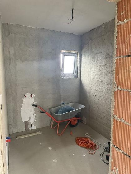 Casă cu 3 camere cu Teren 300 Mp în Joița