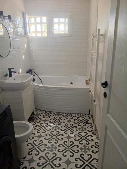 Apartament cu 2 camere nedecomandat în Podu Roș
