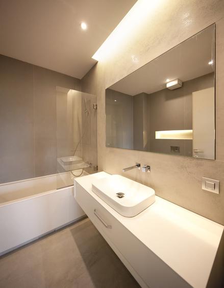 Apartament cu 3 camere decomandat, mobilat în Iancu Nicolae