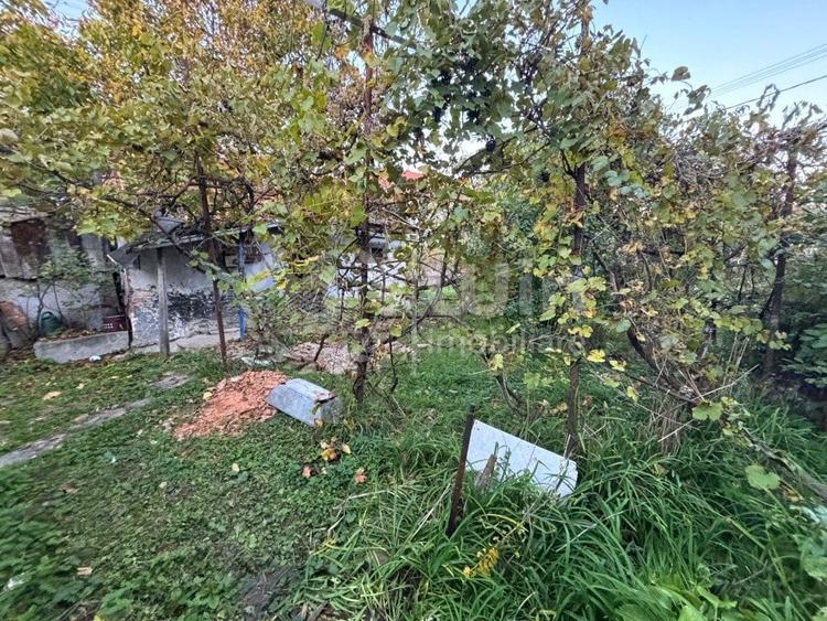 Casă individuală cu 3 camere cu Canalizare în Dâmbul Rotund