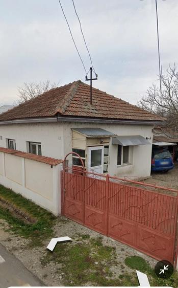 Teren de 1800 mp, în Braneț