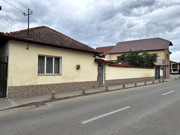 Casă cu 4 camere în Ultracentral