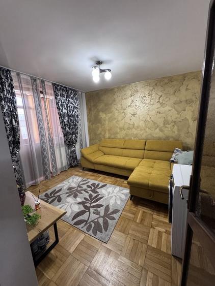 Apartament cu 4 camere decomandat în Exercițiu
