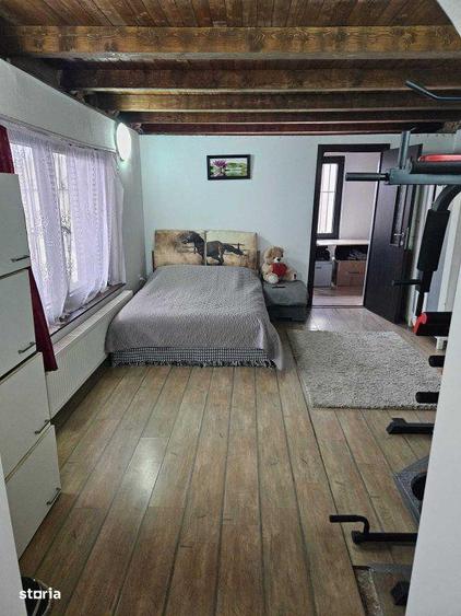 Casă cu 3 camere cu Teren 199 Mp în Central