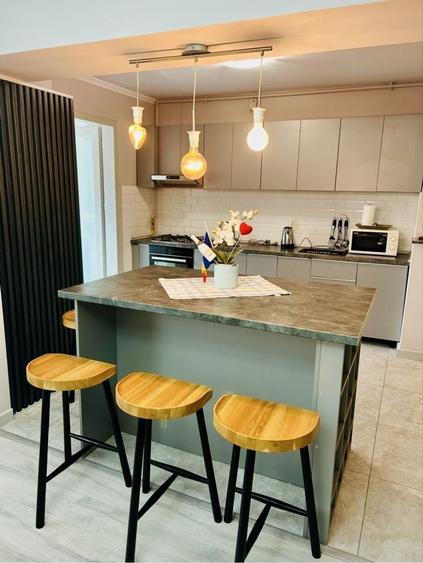 Apartament cu 2 camere decomandat în Central