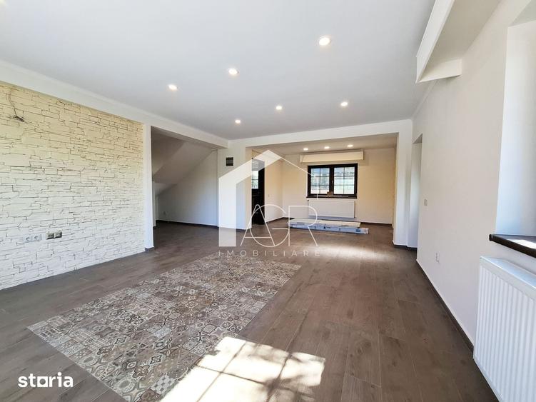 Casă cu 4 camere cu Teren 380 Mp în Central