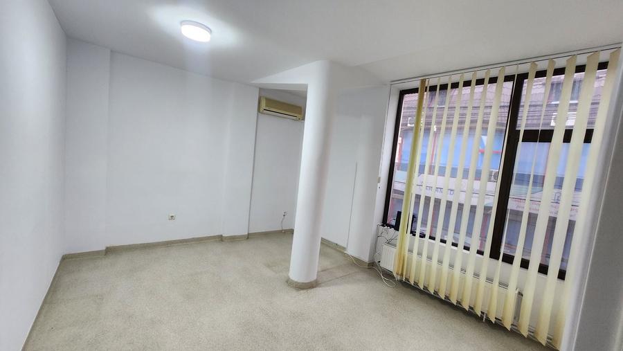 Spațiu comercial, de 200 mp, în Ultracentral
