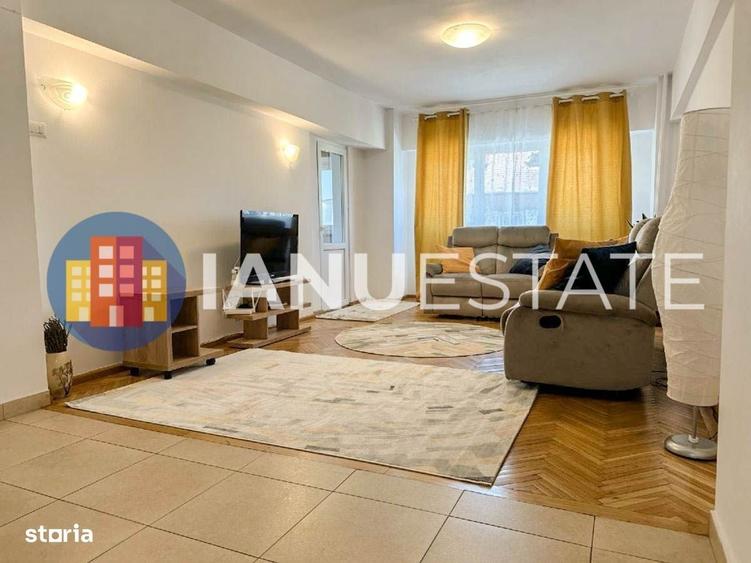 Apartament cu 4 camere decomandat în Romană