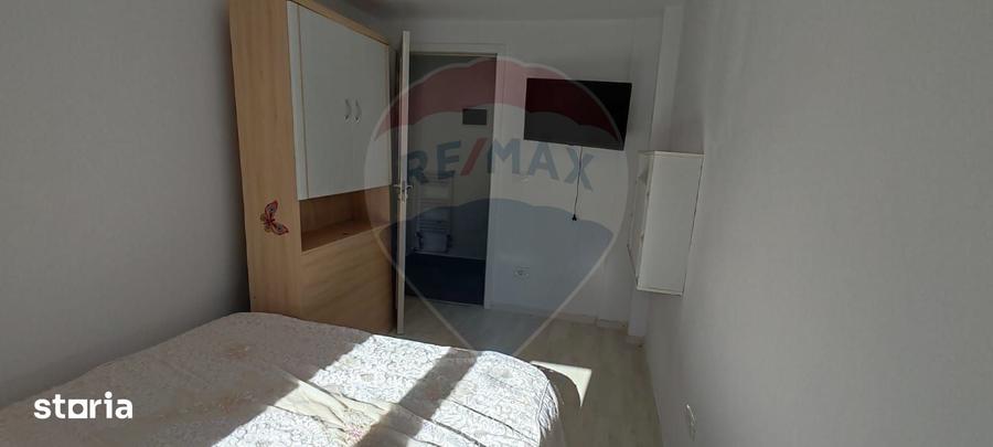 Casă cu 4 camere cu Teren 150 Mp în Schei