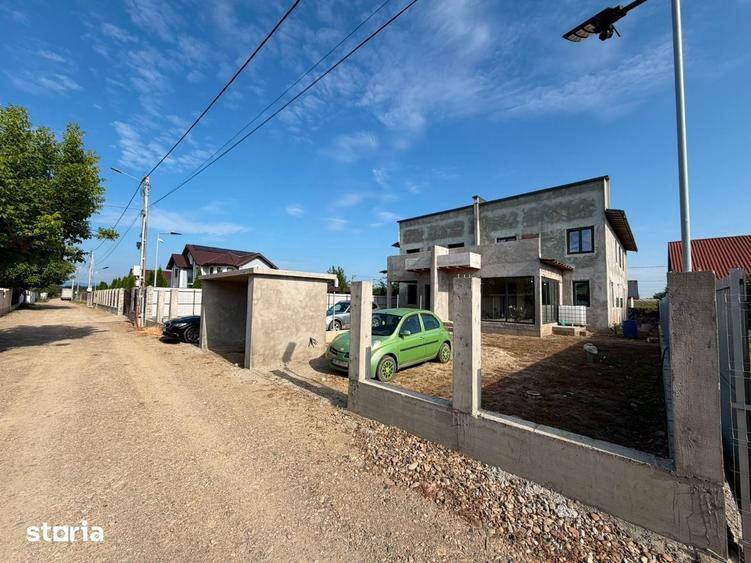 Casă cu 4 camere cu Teren 250 Mp în Vânători