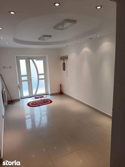 Apartament cu 3 camere în Burdujeni