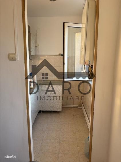 - Apartament 3 Camere - Cartier Dambu Pietros - pret negociabil - 3