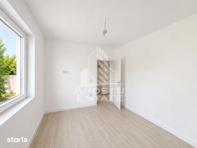 Casă cu 4 camere cu Teren 250 Mp în Giroc