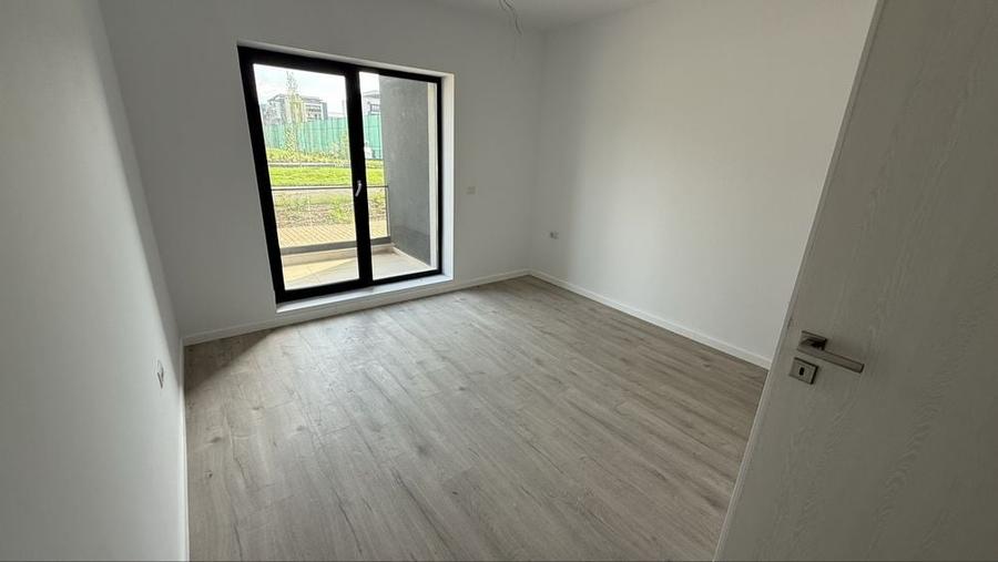 Apartament cu 2 camere decomandat în Exterior Vest