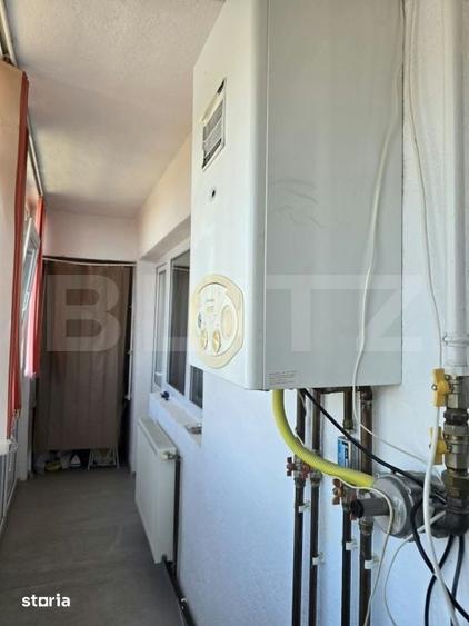 Apartament cu 3 camere decomandat în Micro 4