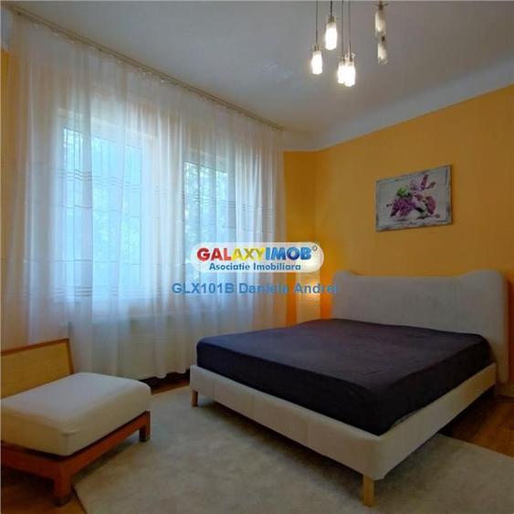 Apartament cu 2 camere decomandat, mobilat în Universitate