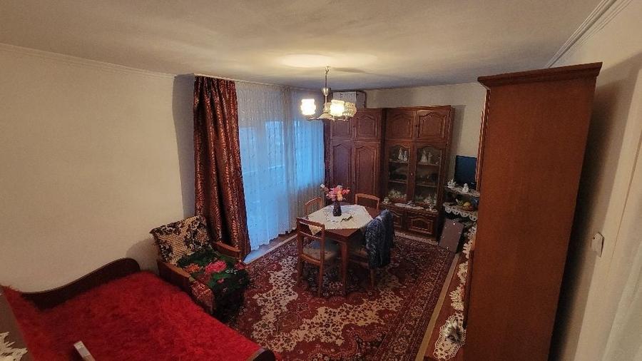 Apartament cu 2 camere decomandat în Gura Văii