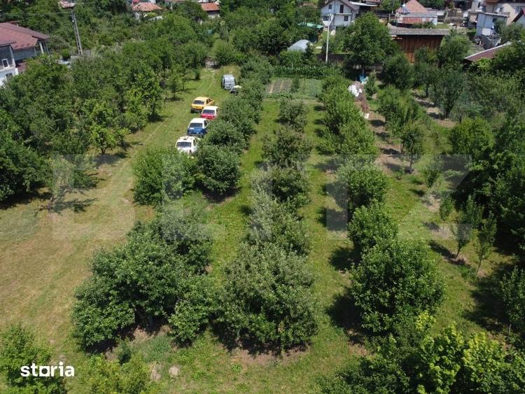 Casă cu 6 camere cu Teren 1108 Mp în Tătărani