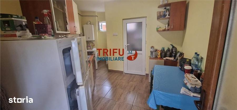 Casă cu 4 camere cu Teren 1504 Mp în Sântimbru