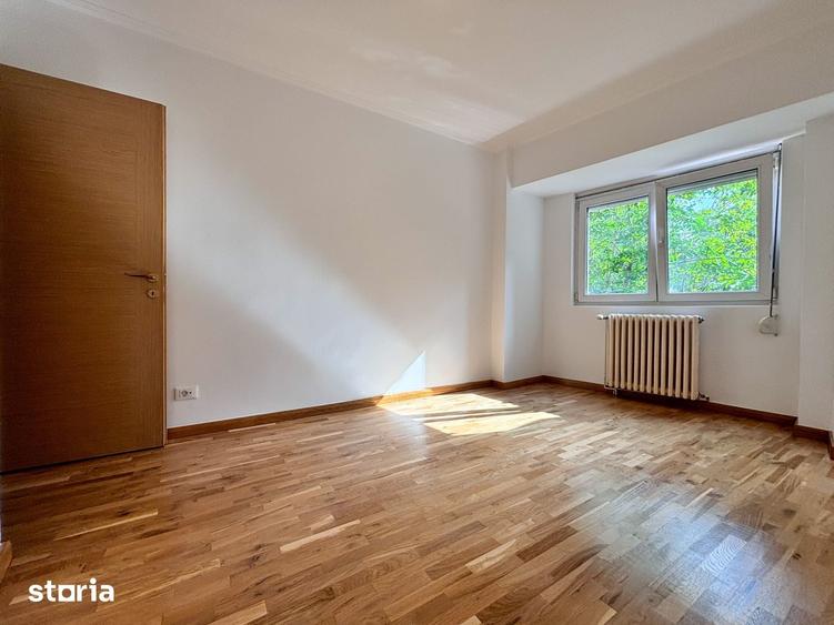 Apartament cu 4 camere decomandat în Centrul Civic