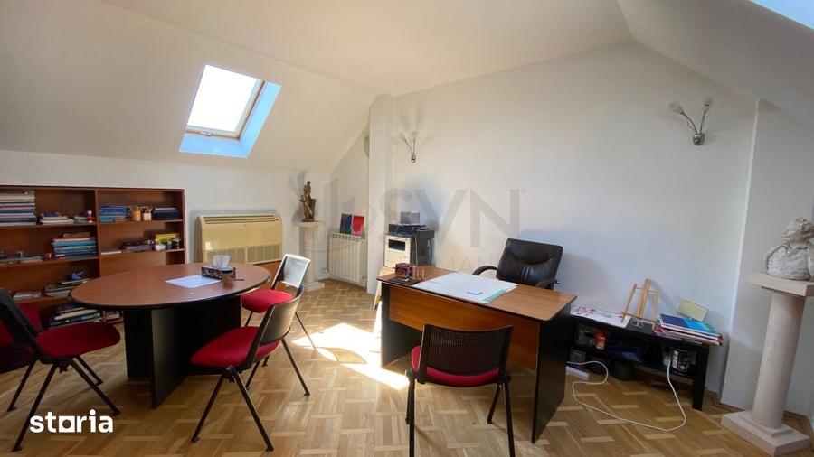 Casă cu 10 camere cu Teren 250 Mp în Herăstrău