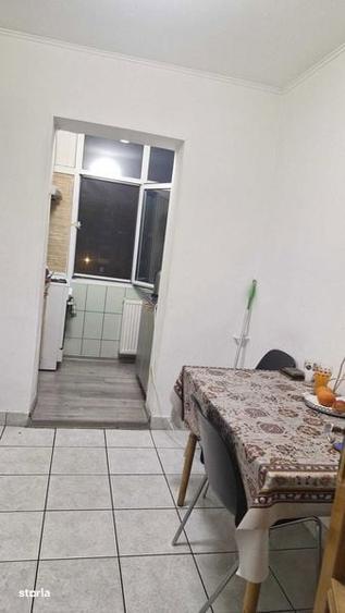 Apartament cu 3 camere decomandat în Blejoi
