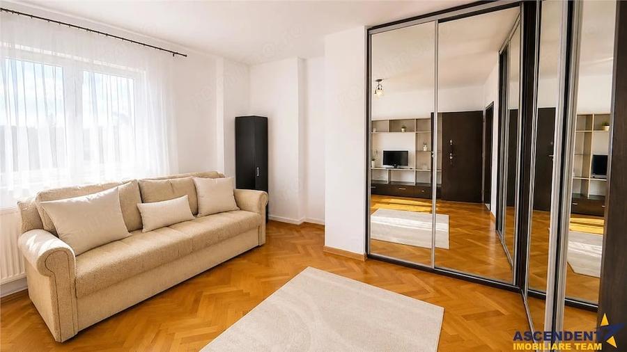 Apartament cu 2 camere semidecomandat în Central