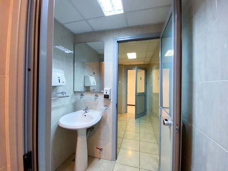 Birou, de 2,217 mp, în Nord-Vest