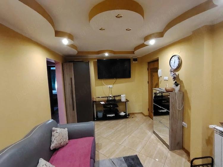Apartament cu 2 camere decomandat în C5