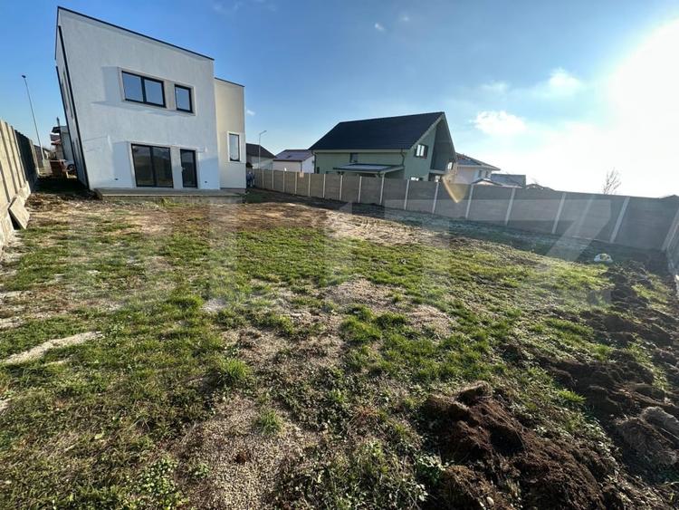 Casă individuală cu 5 camere cu Canalizare în Giarmata