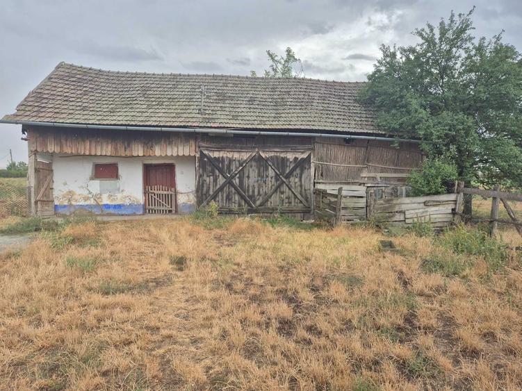 Casă cu 2 camere în Hotoan