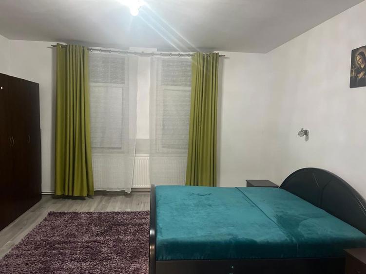 Casă cu 3 camere în Central