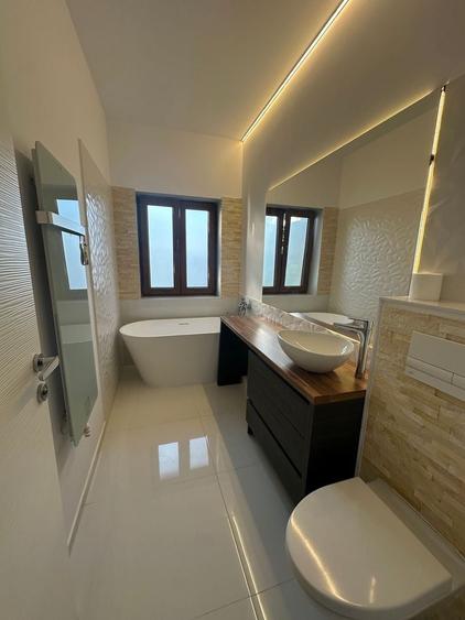 Duplex cu 4 camere cu Canalizare în Exterior Nord