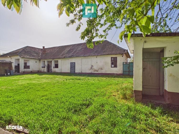 Spațiu comercial, de 200 mp, în Iratoșu