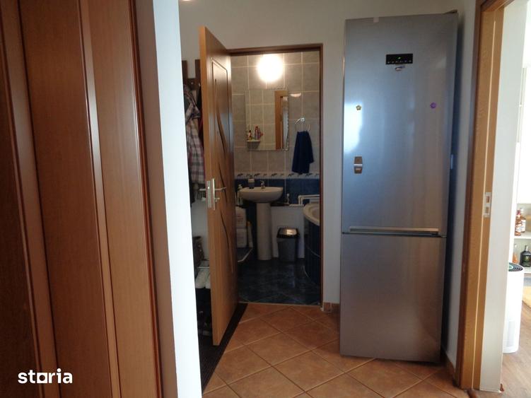Apartament cu 2 camere decomandat în Romanilor