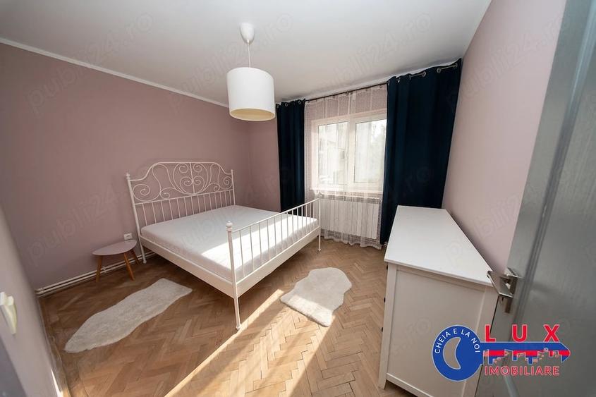 Apartament cu 3 camere semidecomandat în Faleză
