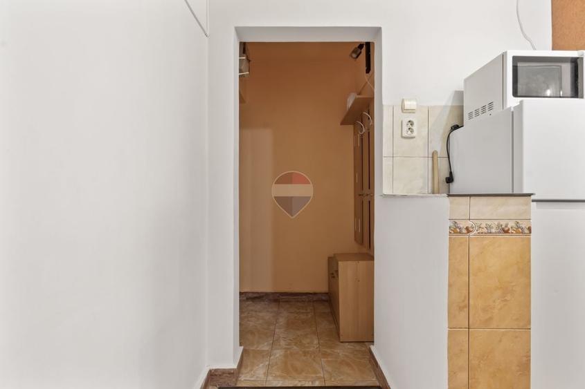 Apartament cu 2 camere semidecomandat în Romanilor