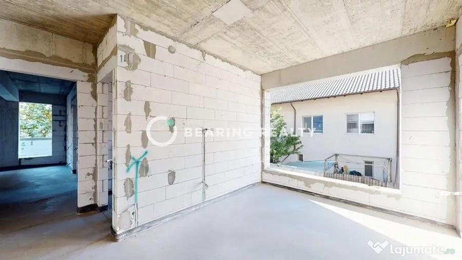 Apartament cu 3 camere semidecomandat în Central