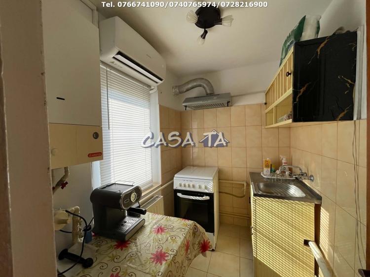 Garsoniera Confort 1, Etaj 4,  Strada Revolutiei - 7
