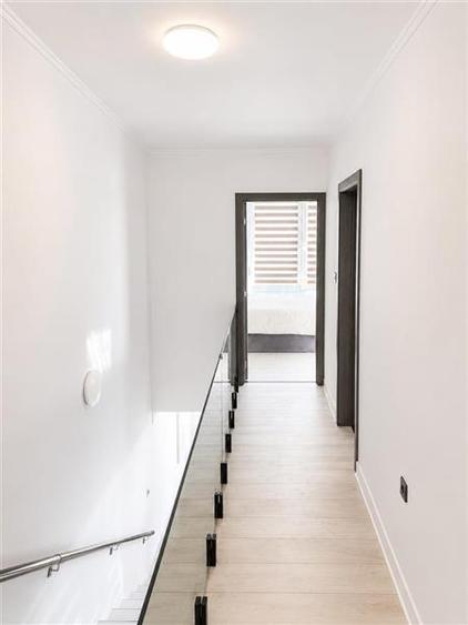 Duplex cu 4 camere cu Teren 198 Mp în Livezeni