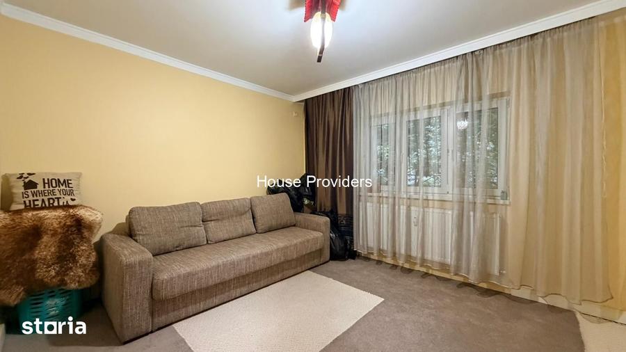 Apartament cu 4 camere semidecomandat, mobilat în Berceni