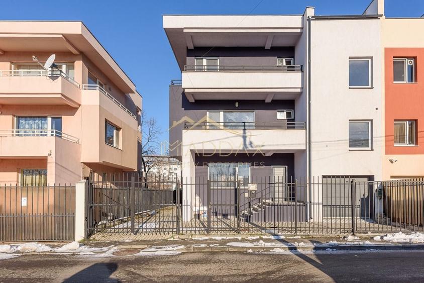 Casă individuală cu 7 camere cu Canalizare în Herăstrău