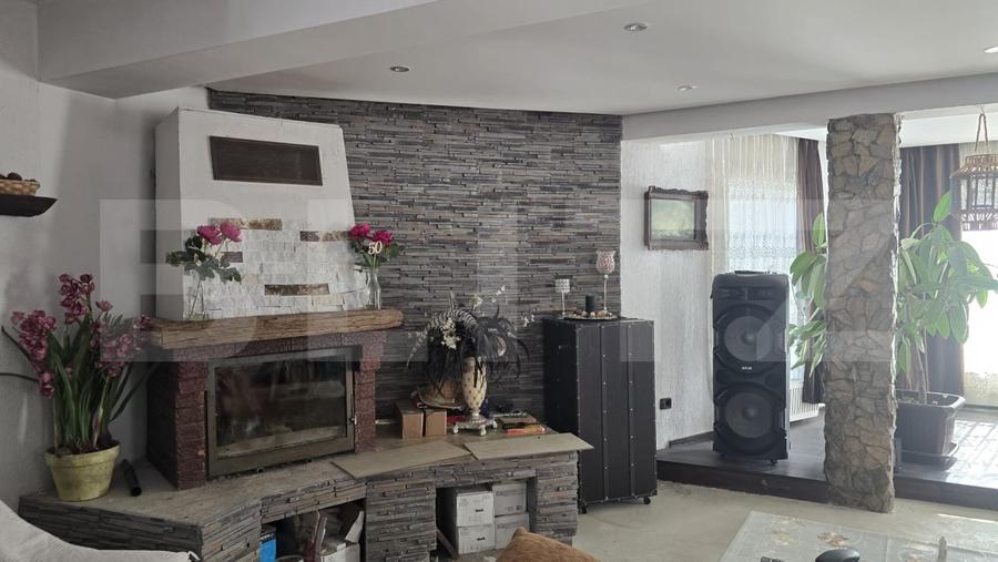 Casă individuală cu 5 camere cu Piscina în Sud-Est