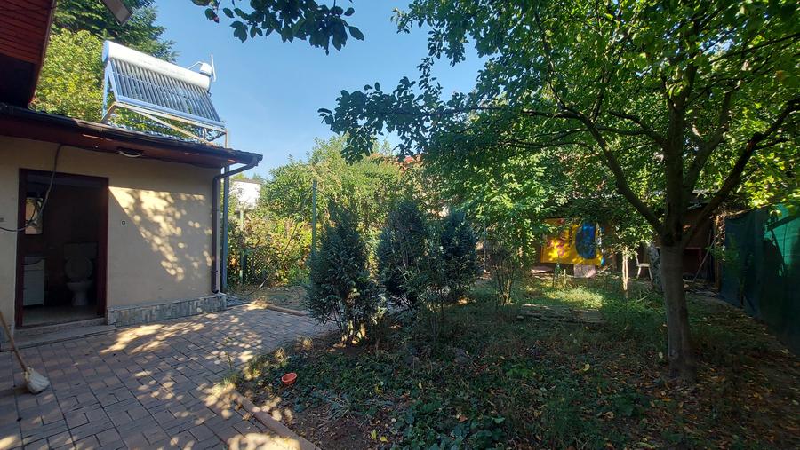 Casă individuală cu 3 camere cu Canalizare în Giulești