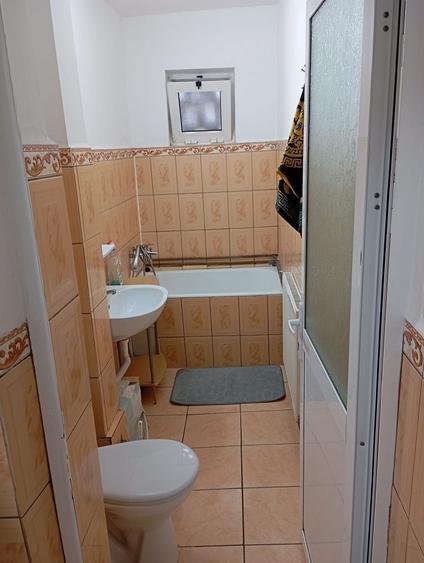 Apartament cu 2 camere decomandat în Exterior Vest