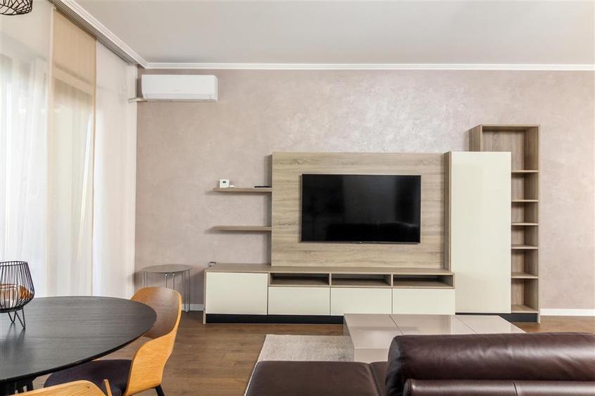 Apartament cu 2 camere semidecomandat în Mărăști